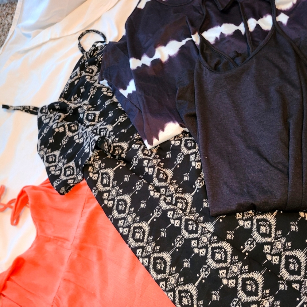 Bundle of casual dresses